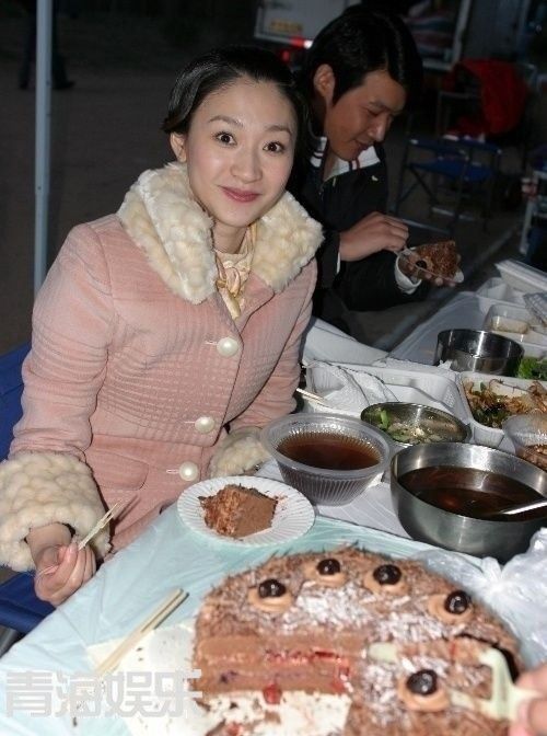 既,又大腕的明星全揭秘哦!他们的生活照和幕后照大家好奇吗!,养眼的!知道都有谁?杨幂,刘诗诗、赵薇、张柏芝,范冰冰、谢娜、孙俪、邓超、林心如,陈意涵,陆毅,李小冉,古天乐,汪涵,陈冠希,何润东,刘若英等等,不看会后悔啊!