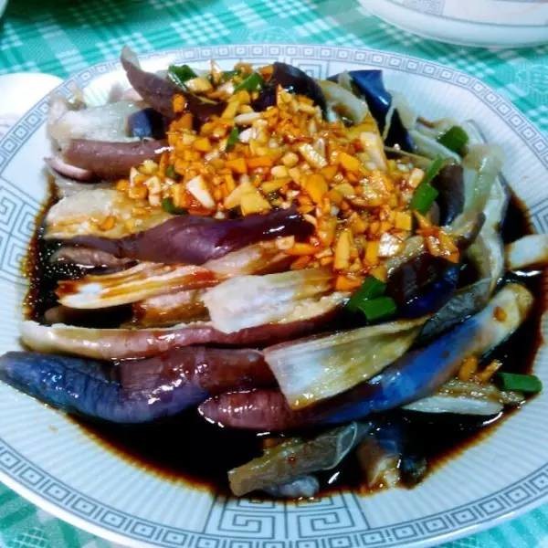 如何做好一盘凉拌茄子?