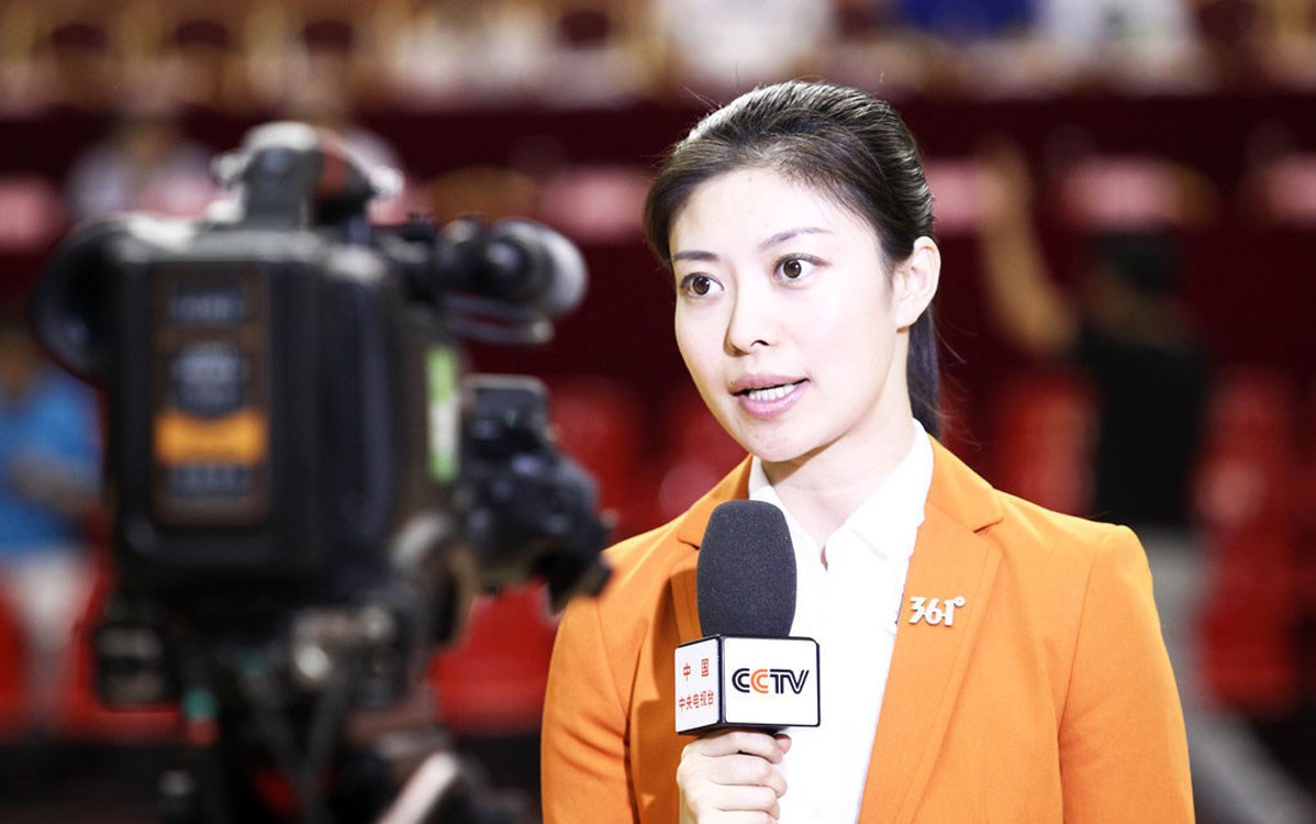 CBA美记:郜林妻子领衔 京媒撞胸裁判闹赛场