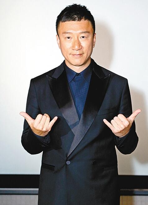 孙红雷拿综艺新人奖 极限2颜王继续本色出演