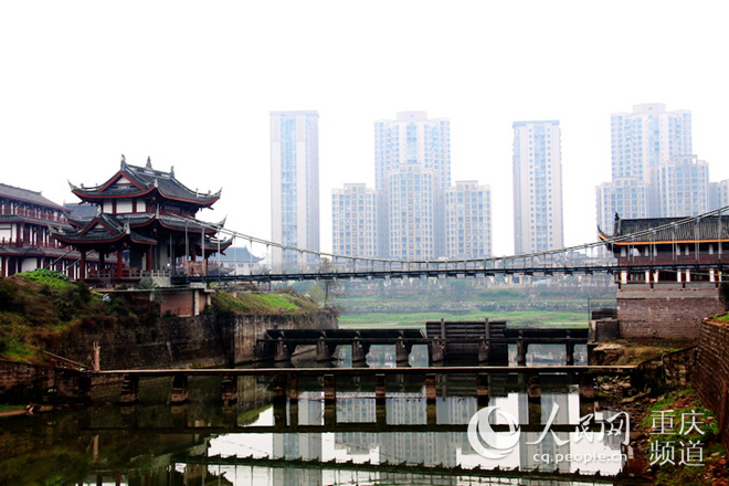 铜梁:淮远古城河畔桥梁座座成风景