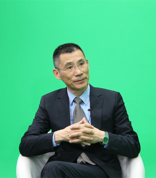 西南财经大学特聘教授王伯庆