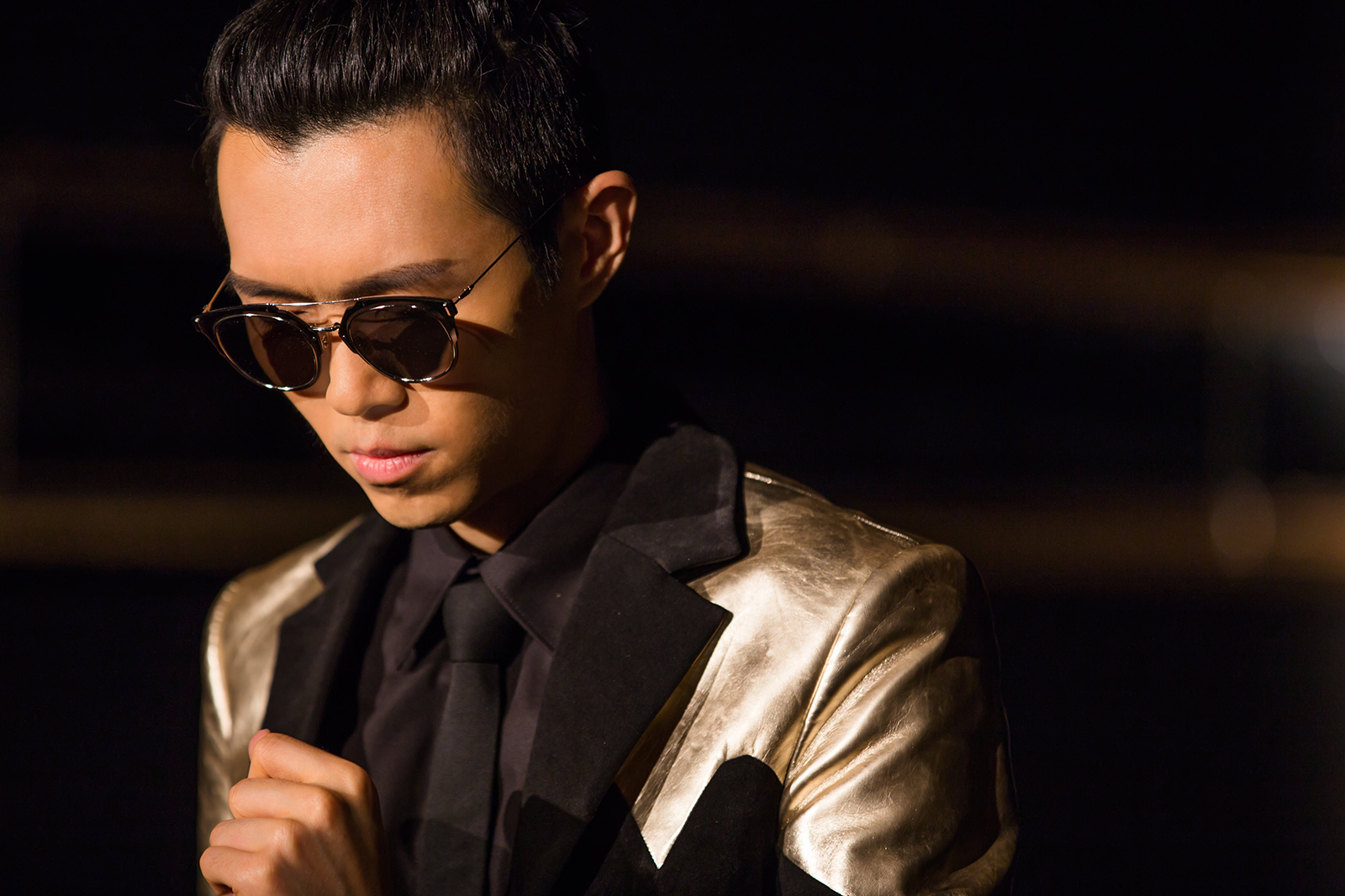 方大同王力宏《FLOW》MV首播 完美揉合中西文化