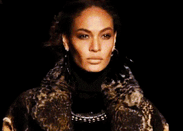时尚 微信微博 正文  你还应该记住joan smalls——作为近些年来最