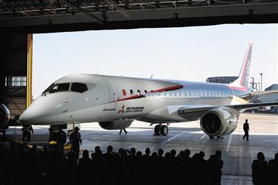 日本三菱飞机公司消息人士20日透露,该公司研发的日本首款国产喷气式
