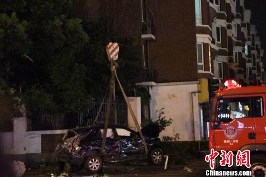 杭州闹市区车祸致4人死亡 初步排除酒驾毒驾